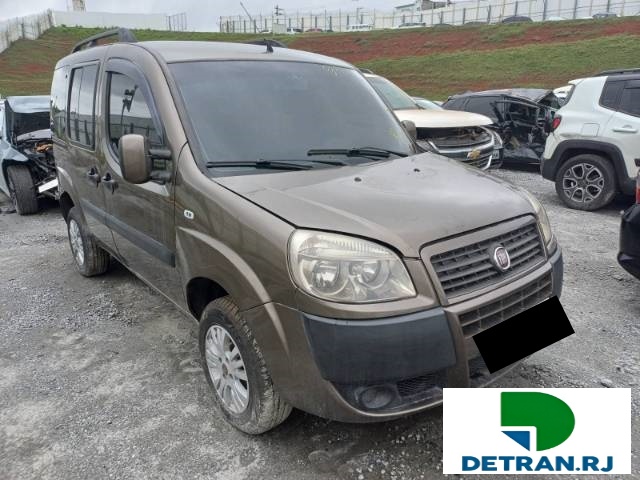 FIAT DOBLO ESSENCE 1.8 2012