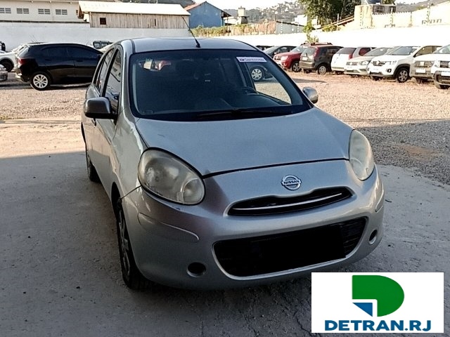 NISSAN MARCH 16SV FLEX 2013